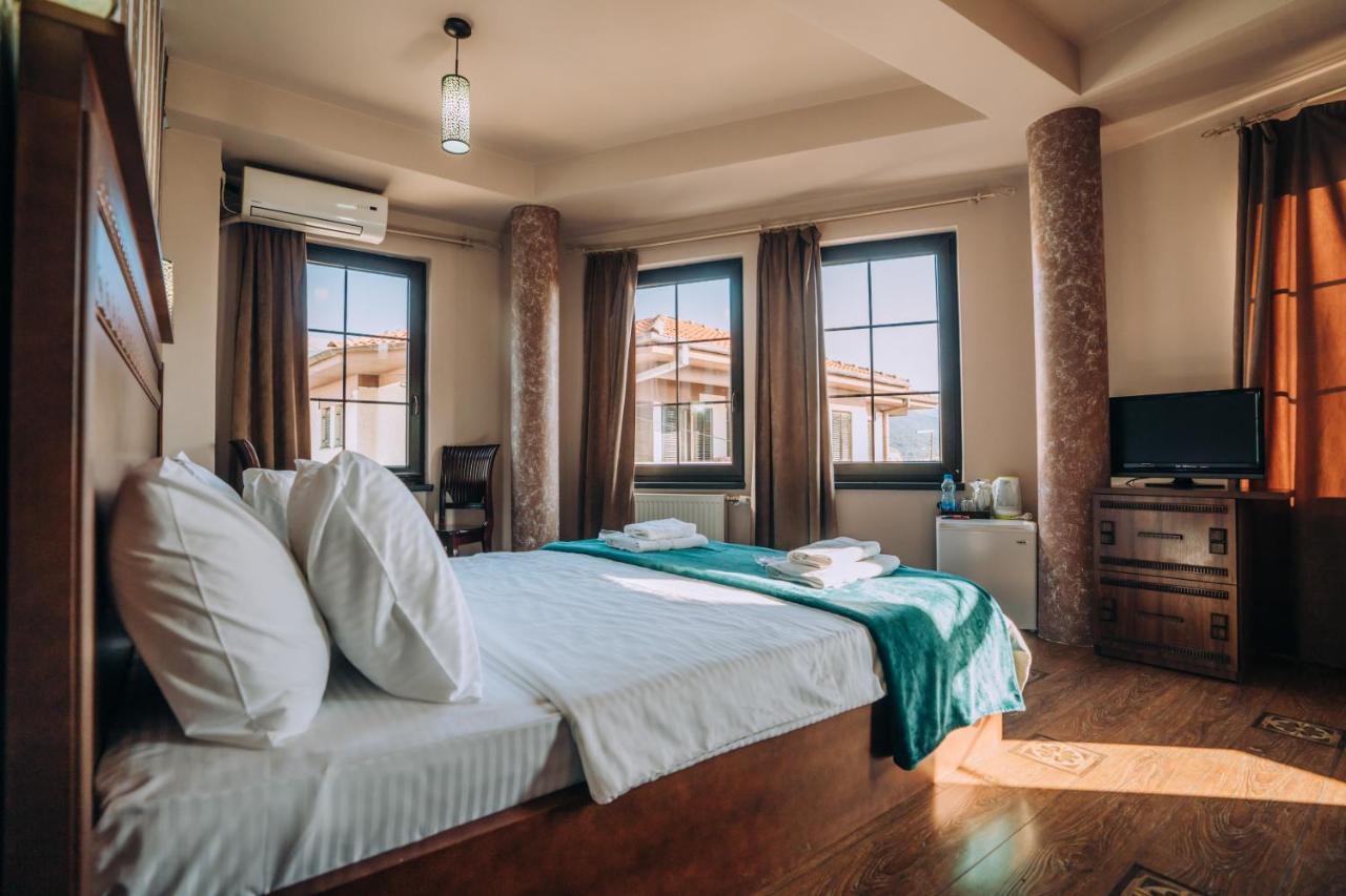 Villa Sara Lake View Ohrid Exterior photo